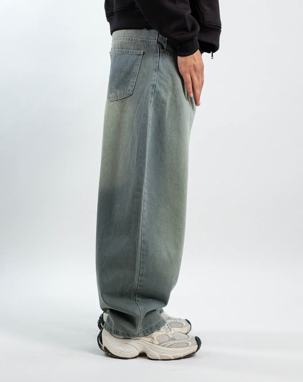Light Vintage Balloon Denim