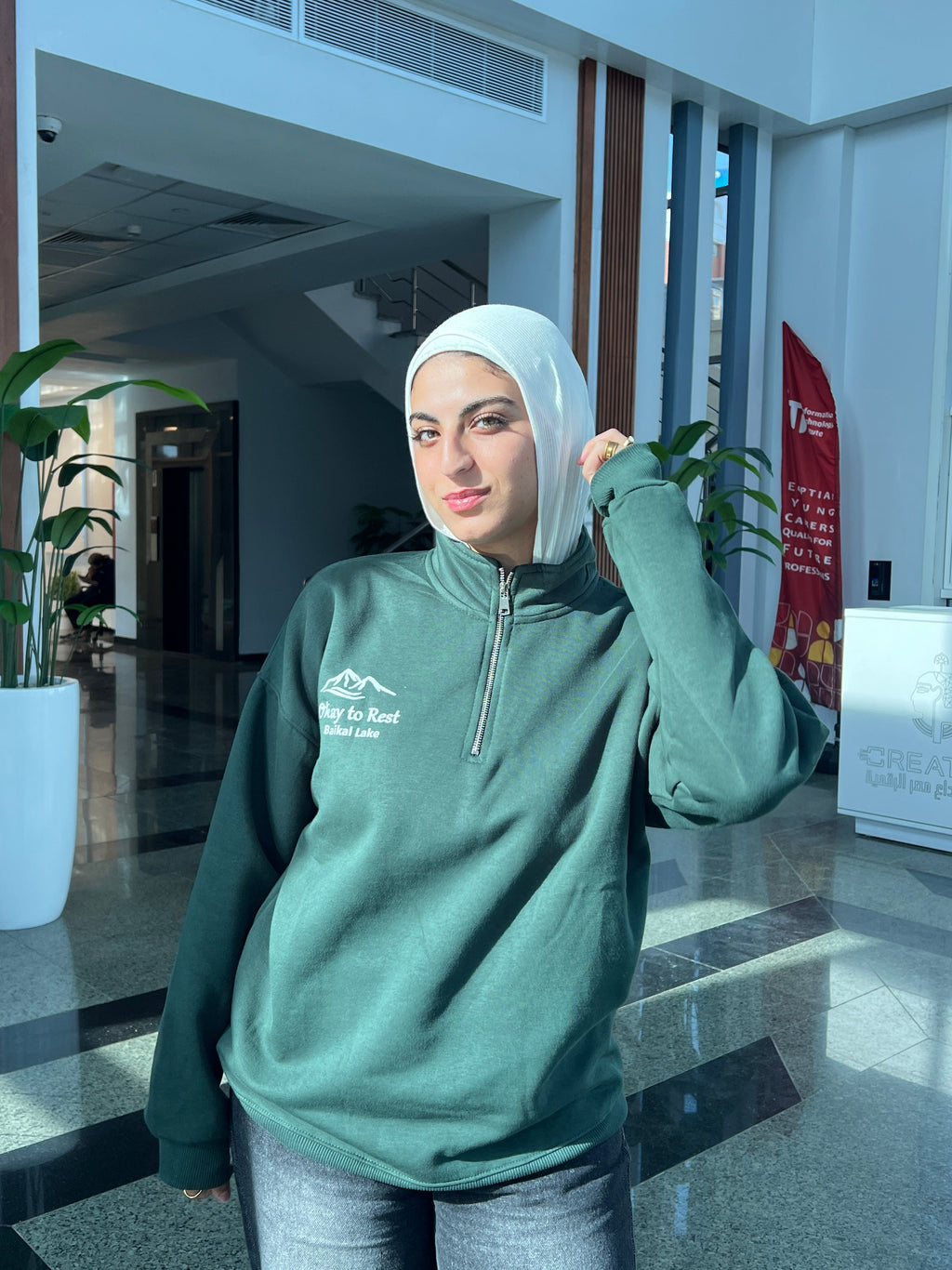 Okay to rist quarter zipper